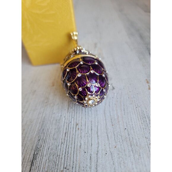 Miniature purple egg trinket box enameled hinge Easter home decor - Picture 5 of 7